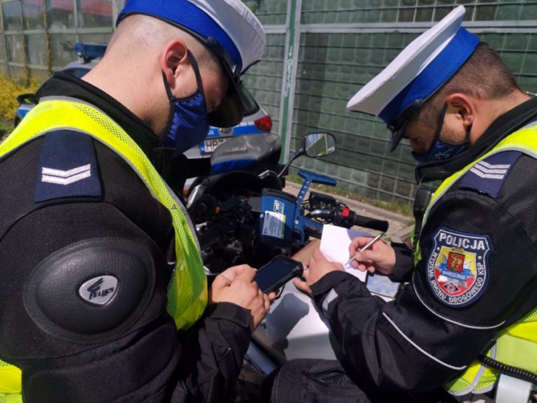 Ciężki weekend, a jesień i zima lekkie nie będą. O bezpieczeństwo na drogach