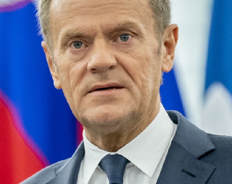 Tusk powrócił. Ostre słowa do Kaczyńskiego i PiS